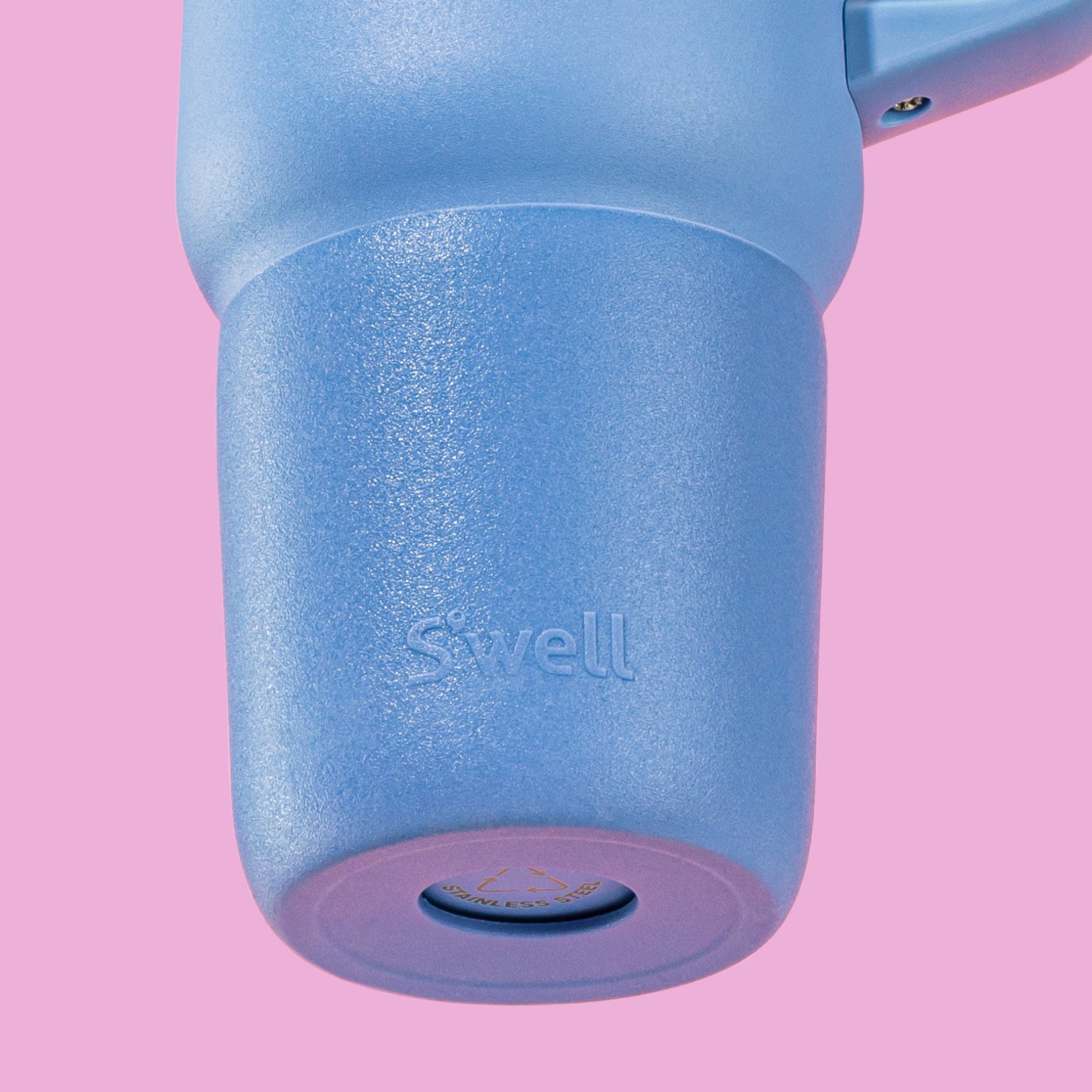 30oz-tumbler-xl-bumper-w0 Swell-Tumbler-XL-Bumper-Blue-30oz-Alt.jpg