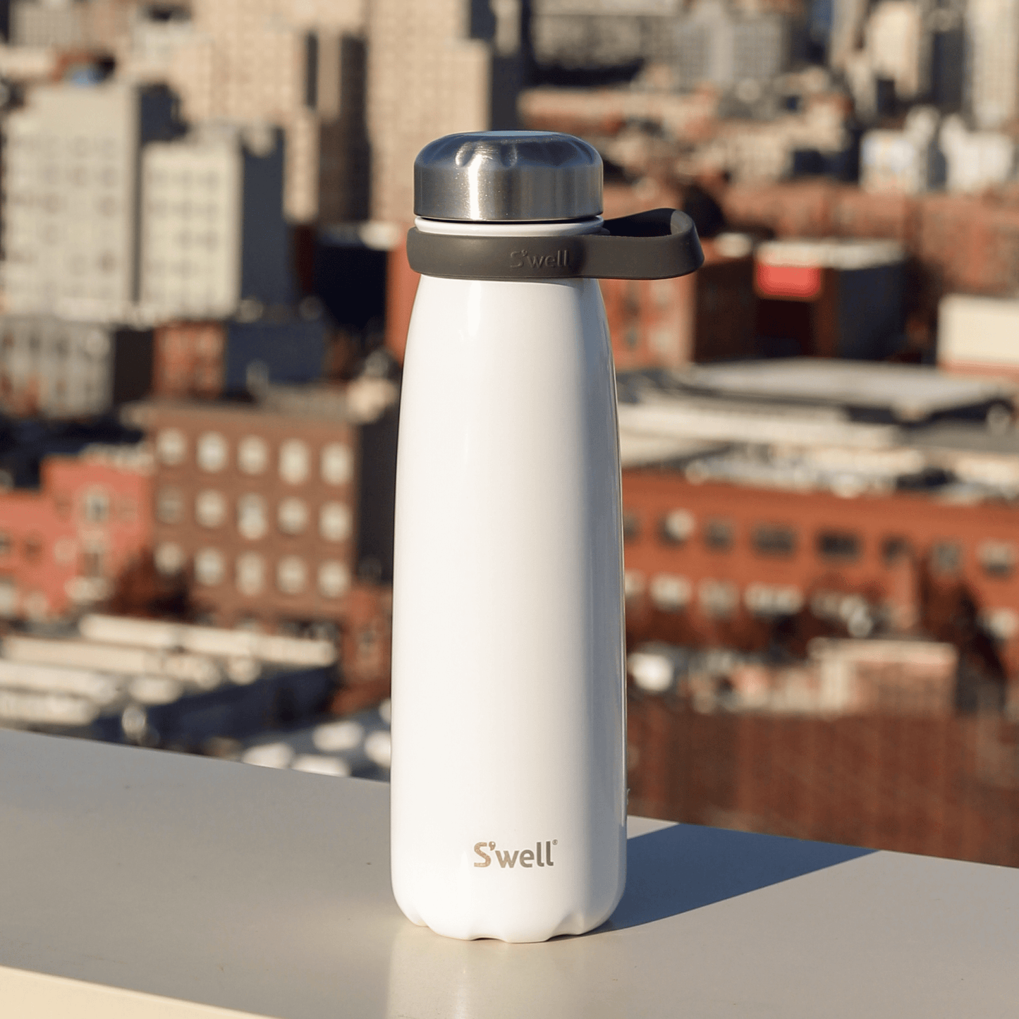 traveler-40oz-p7 Swell-Water-Bottle-Traveler-40oz-White-Angel-Food-Lifestyle.png
